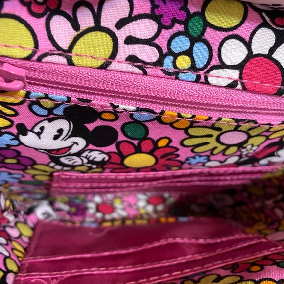 Vera Bradley Just Mousing Around Quilted Crossbody - Picture 6 of 15